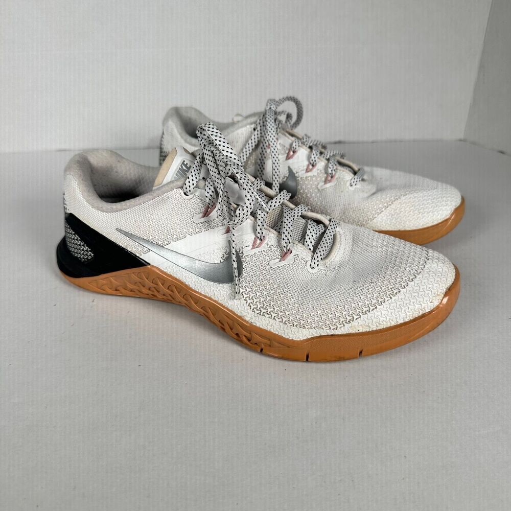 Nike Metcon 4 Women’s Size 9 White Black Gum CrossFit Training Shoes 924593-100